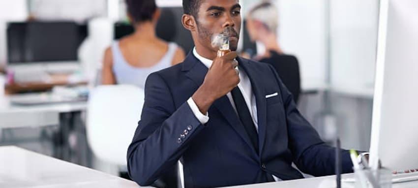 Výhody a nevýhody používání elektronická cigareta pro zdravější životní styl