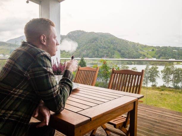 E cigareta vs cigareta srovnání výhod e cigareta oproti cigareta v moderním životě